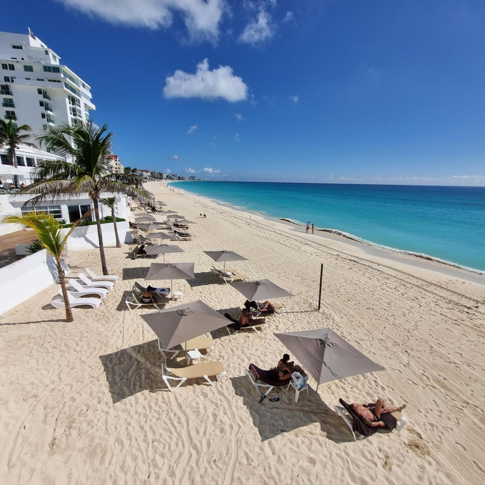 Ocean Front 2c, New Listing Apartment Cancún